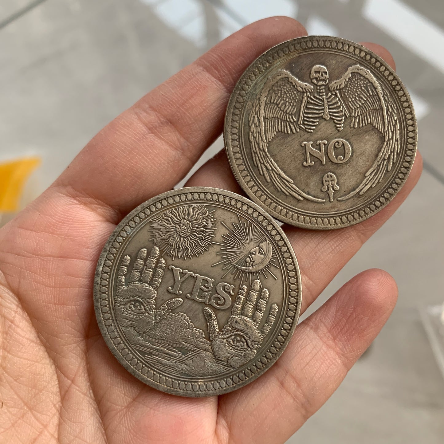 Brass coin “ YES NO”