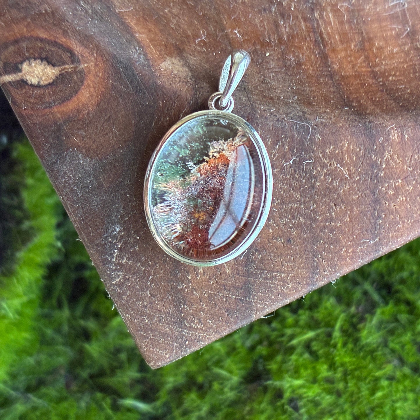 925 silver pendant with garden quartz crystal oval shape