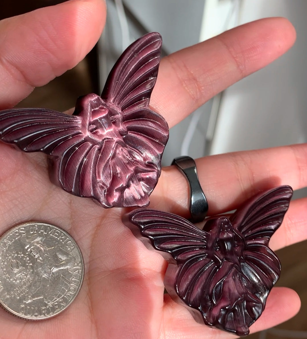 Cat Eye Carving