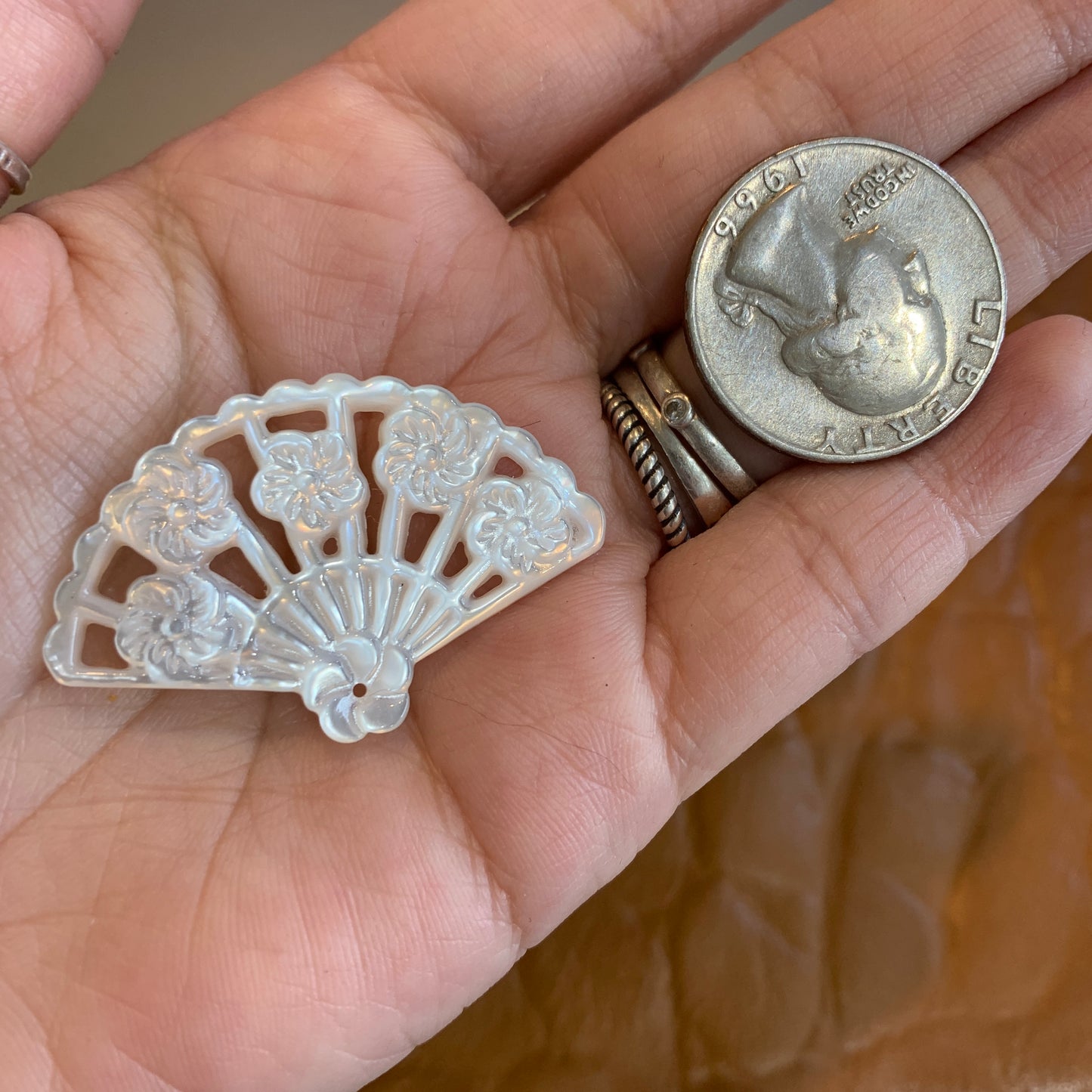 IN STOCK - Mother of Pearl - Chinese designs - Cabochon