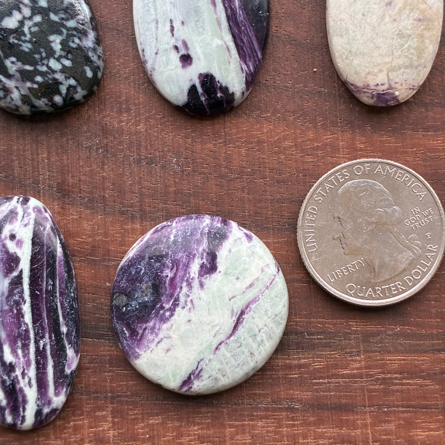 Kammererite - Cabochon - Oval - Pendant size