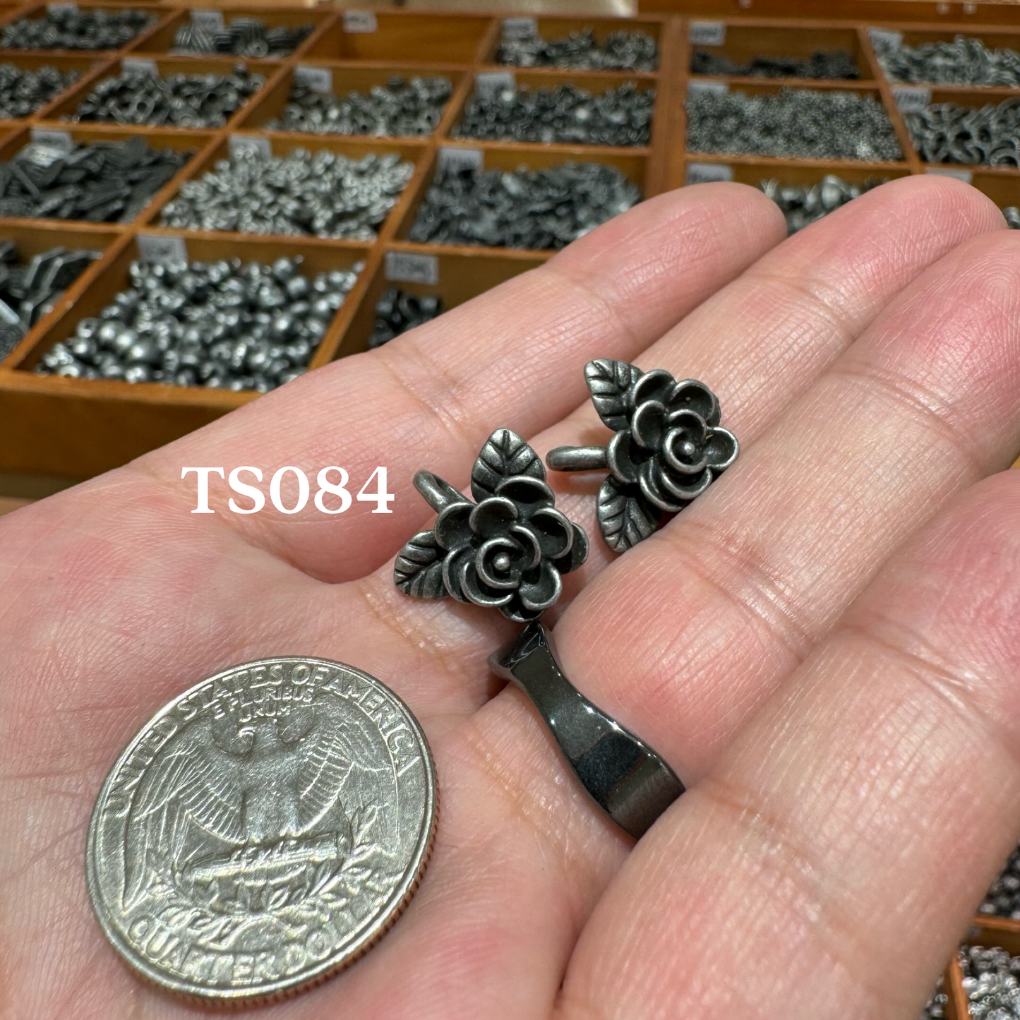 Tibetan Silver Charm / Bead (TS084)