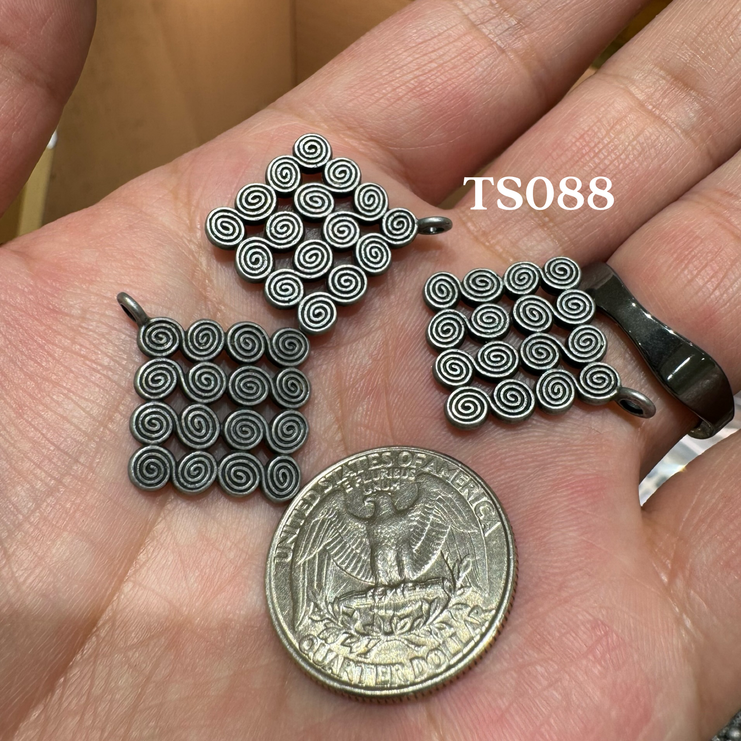 Tibetan Silver Charm / Bead (TS088)