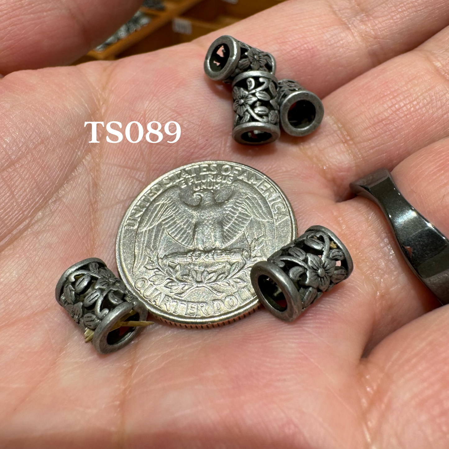 Tibetan Silver Charm / Bead (TS089)