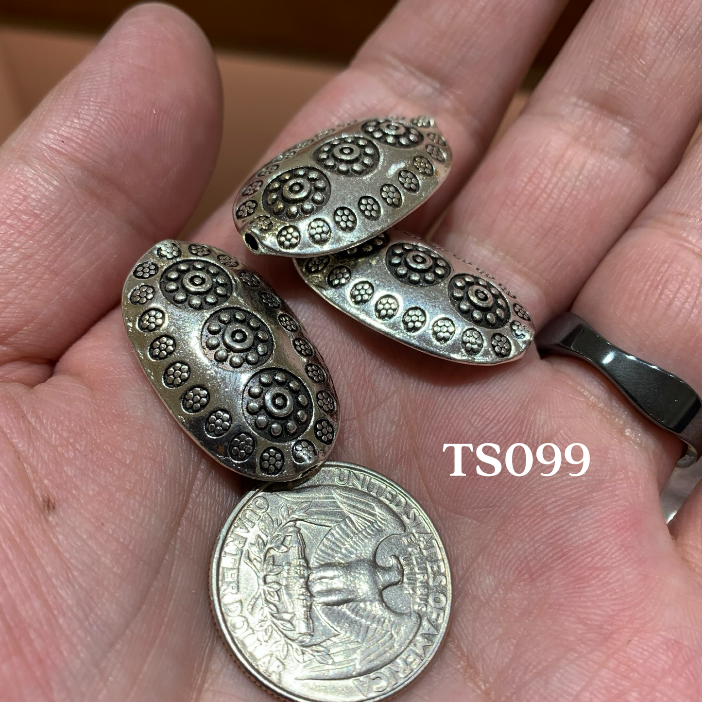 Tibetan Silver Charm / Bead (TS099)