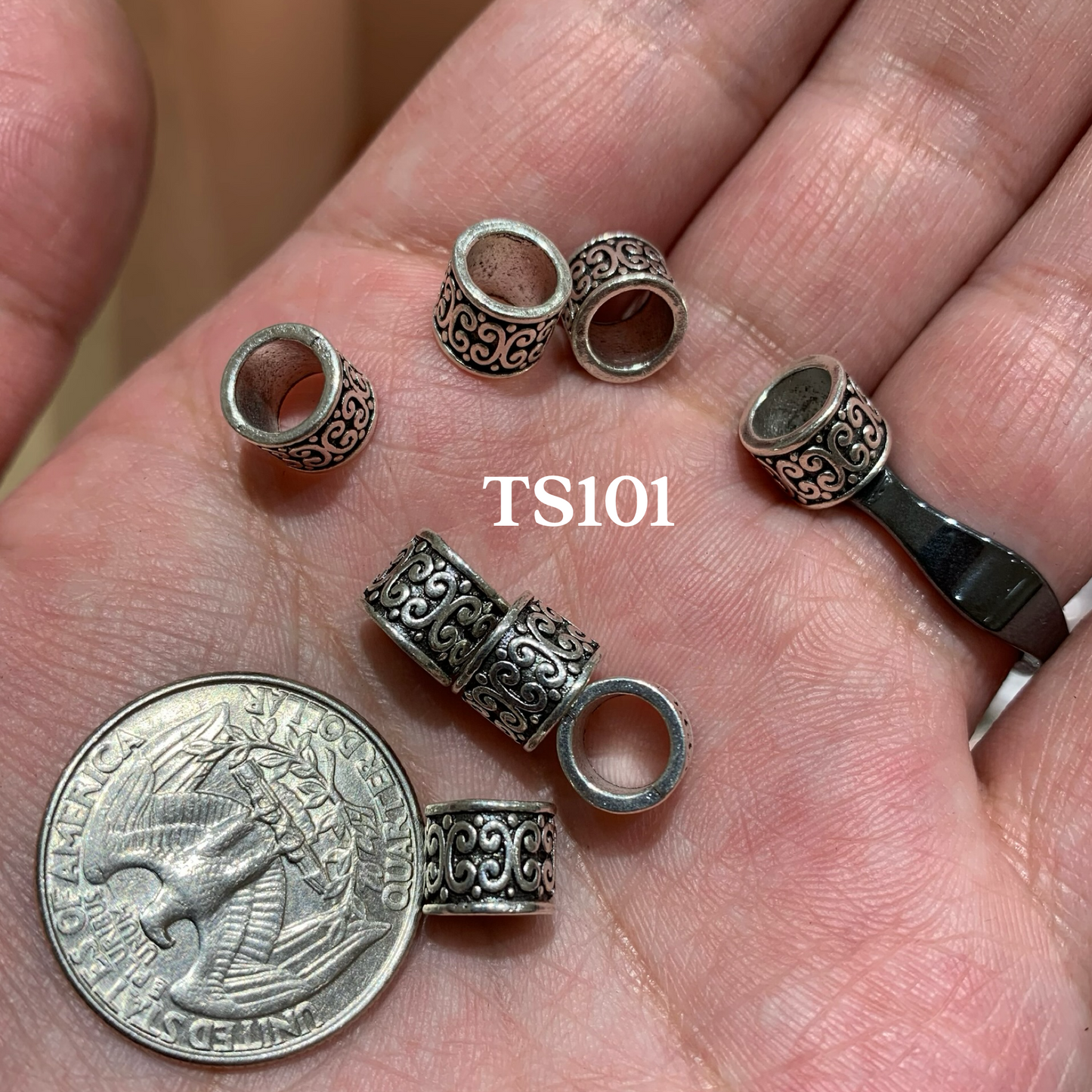 Tibetan Silver Charm / Bead (TS101)