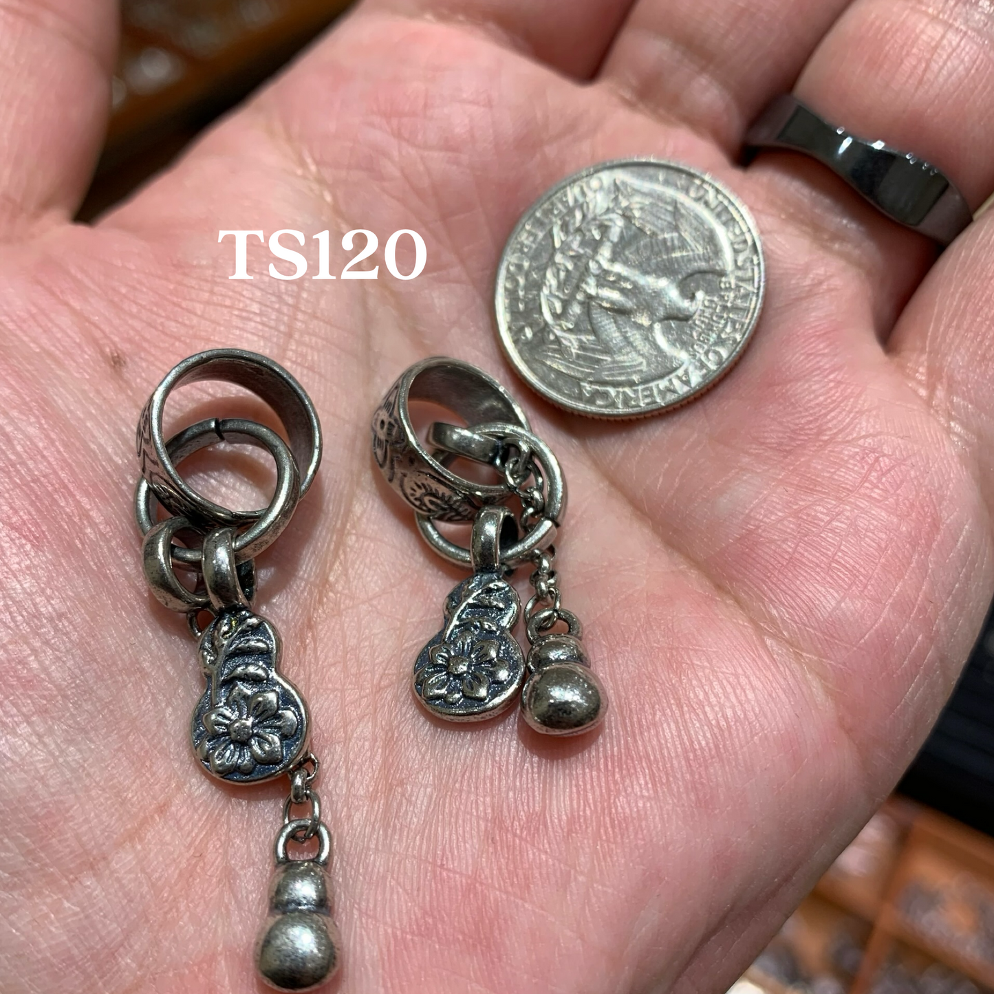 Tibetan Silver Charm / Bead (TS120)