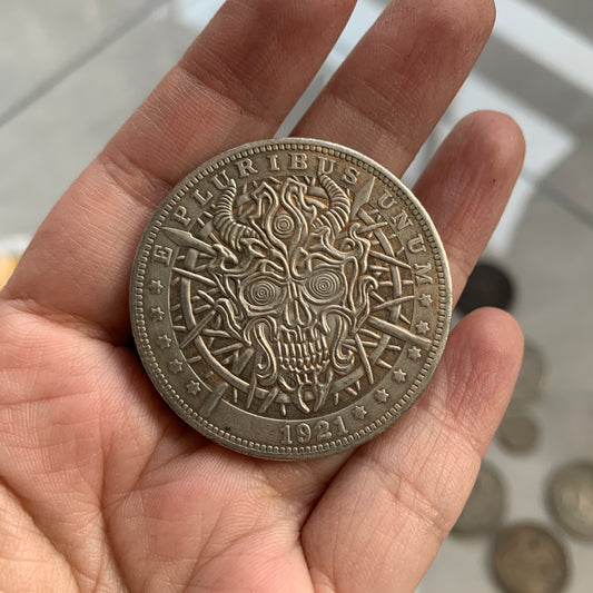 Brass coin American Skull Eye
