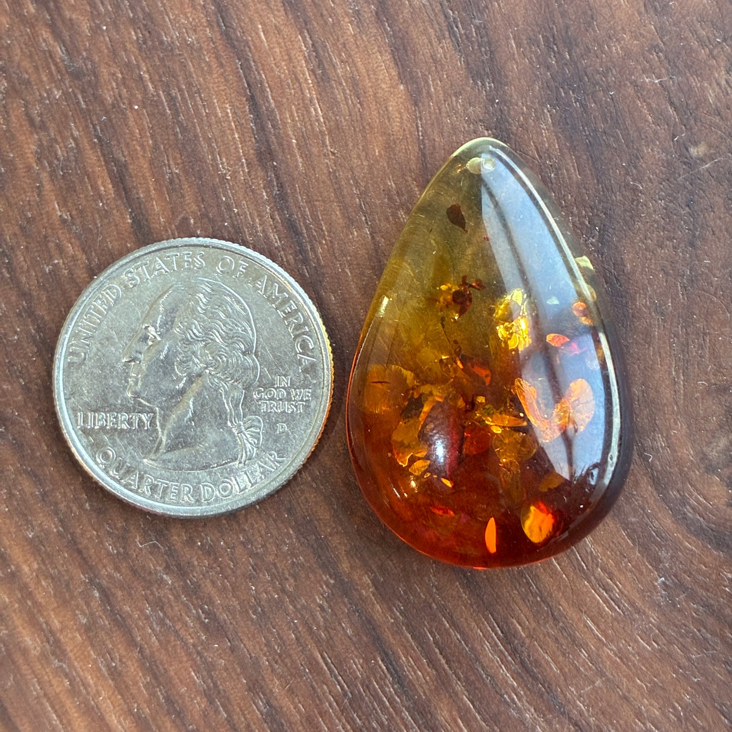 Flower Amber - Teardrop - Flatback - UV reactive - Pendant Size