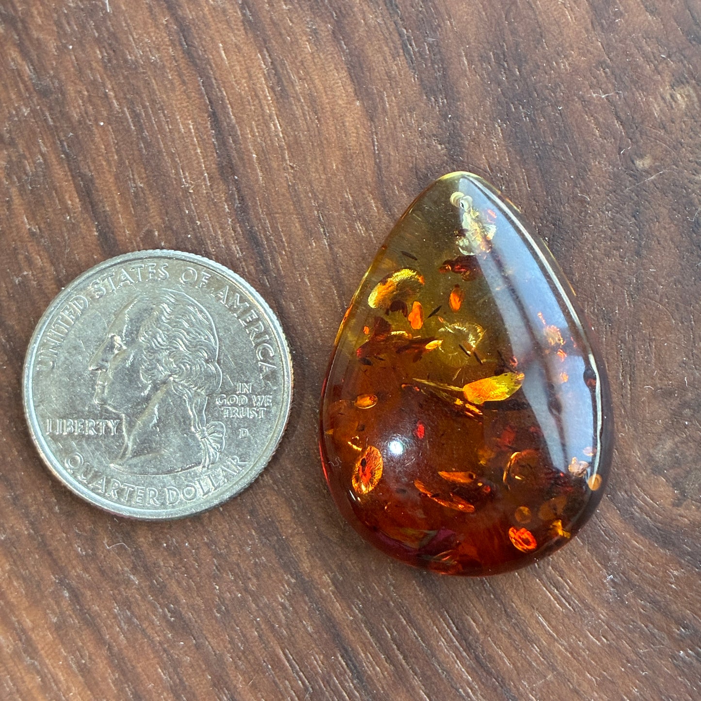 Flower Amber - Teardrop - Flatback - UV reactive - Pendant Size