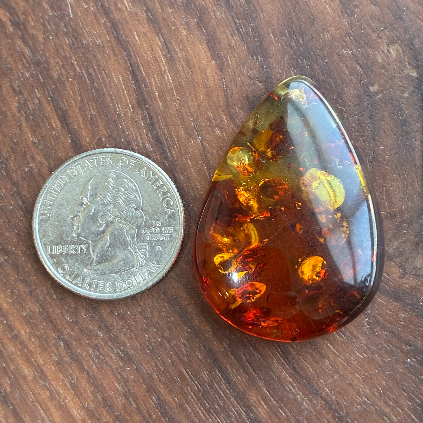 Flower Amber - Teardrop - Flatback - UV reactive - Pendant Size