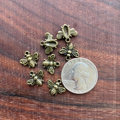 Metal Finding - Bee Charm - Bracelet - Earring - Pendant - Jewelry Making