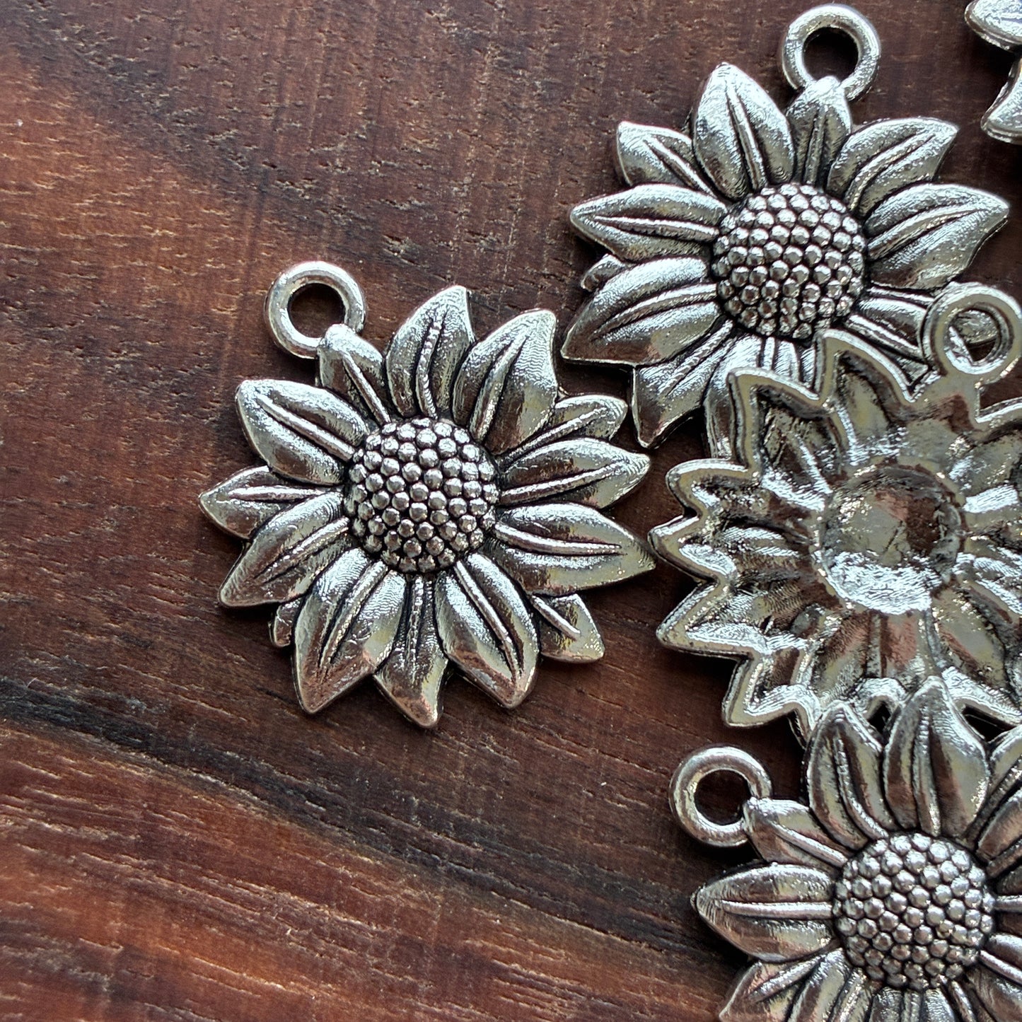 Metal Findings - Sunflower Charm - Bracelet