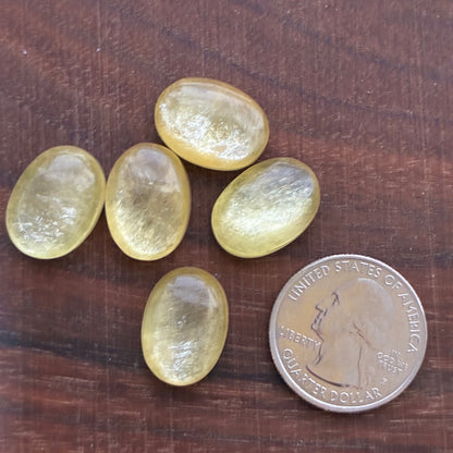 Yellow Mica - Cabochon - Oval