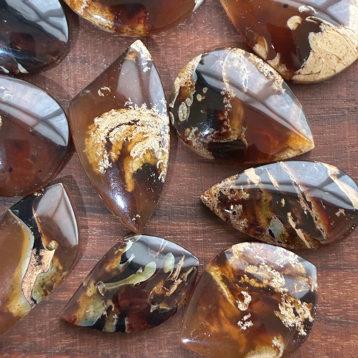 Indonesia Grass Amber - Cabochon - Moon - Teardrop - Oval - Round