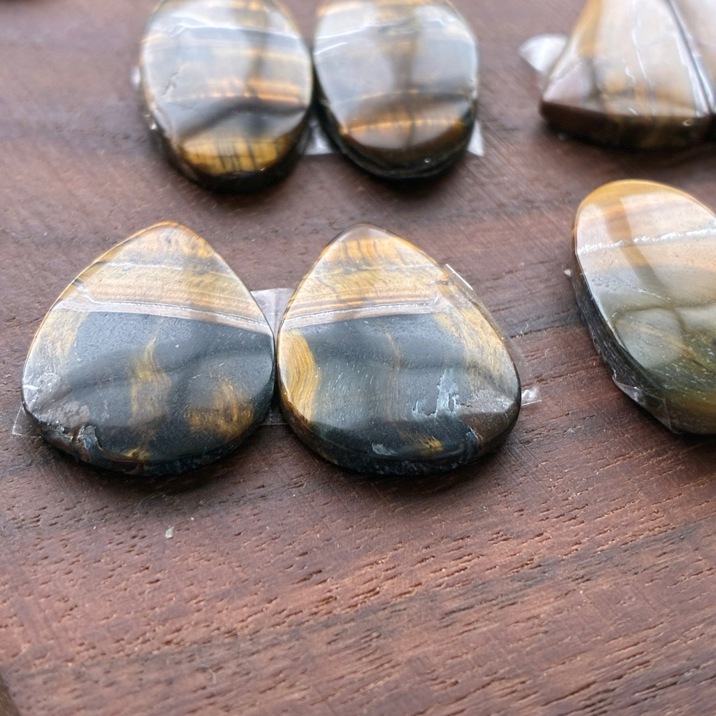 Cabochon Pair - Tiger eye - Oval - Teardrop