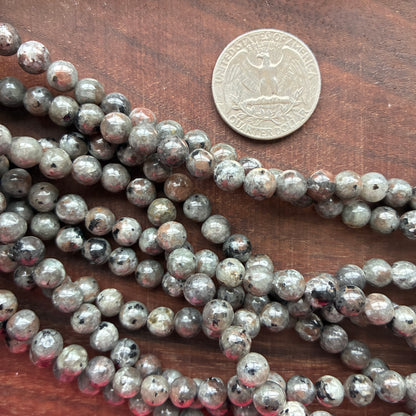 6mm Yooperlite Round Bead Strand (UV Reactive)