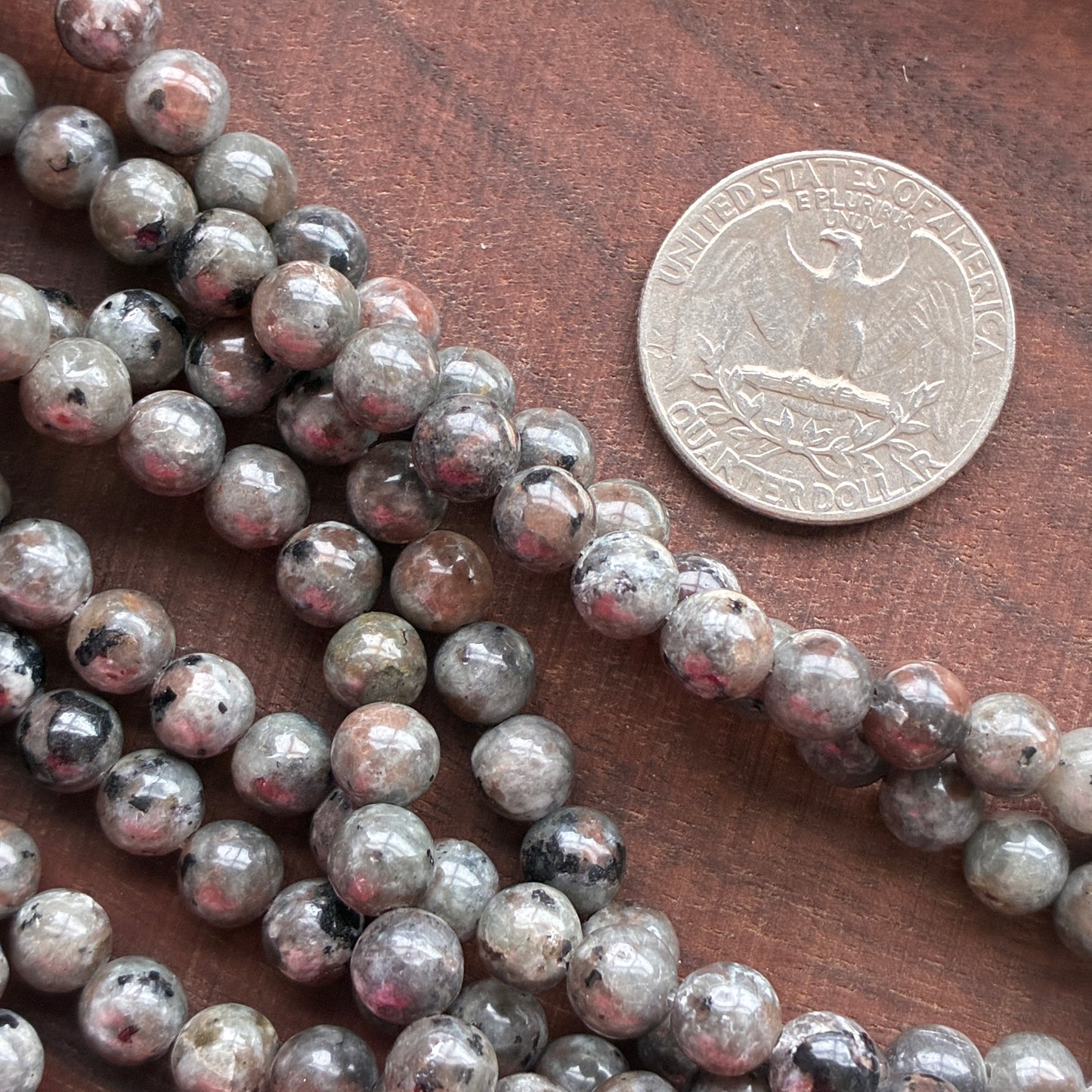 6mm Yooperlite Round Bead Strand (UV Reactive)