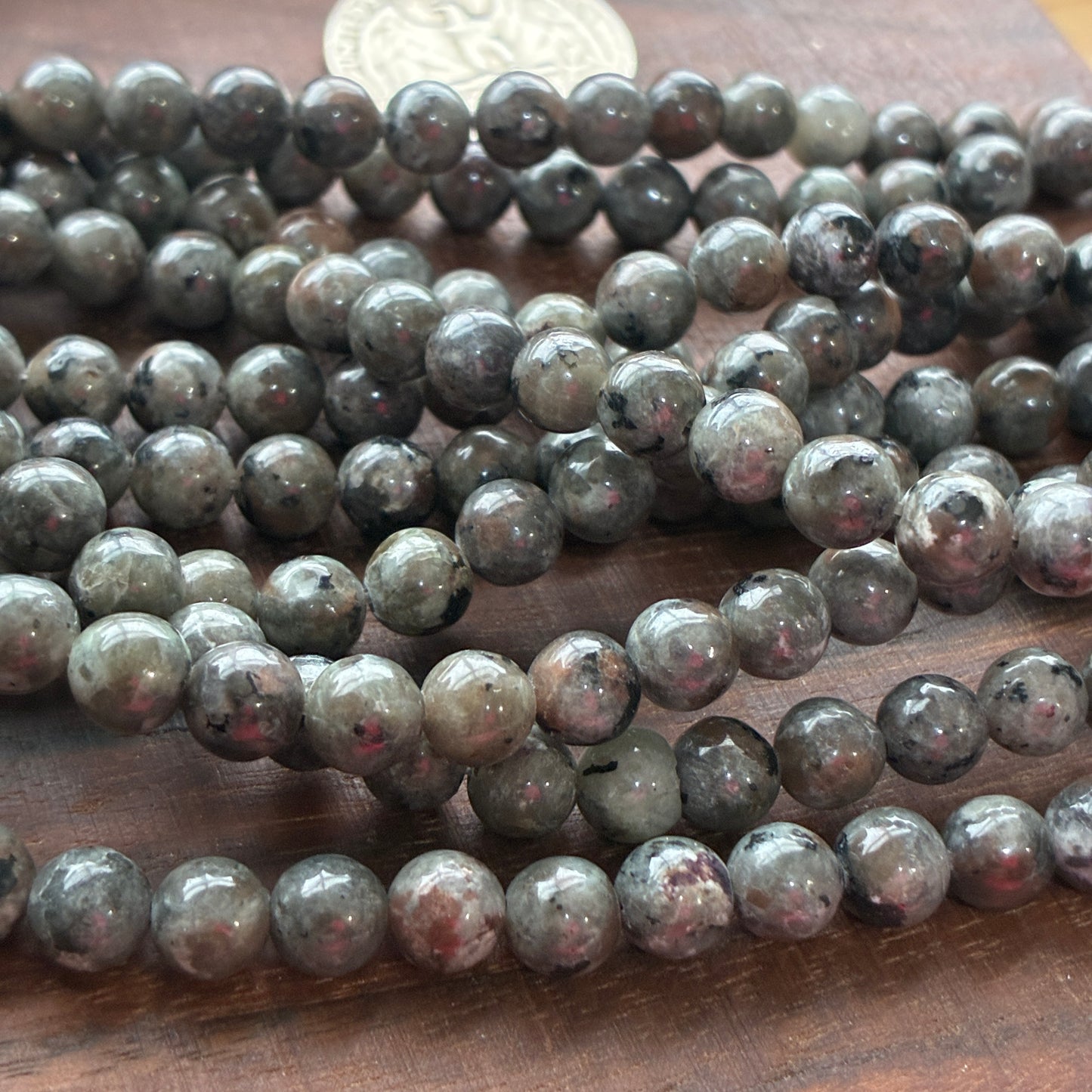 6mm Yooperlite Round Bead Strand (UV Reactive)