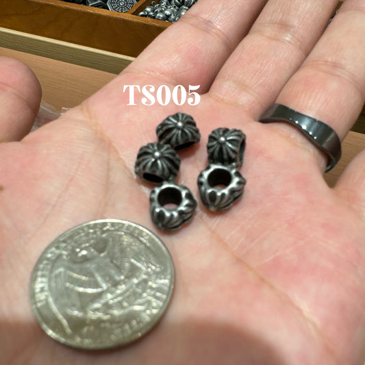 Tibetan Silver Charm / Bead (TS005)