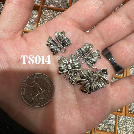 Tibetan Silver Charm / Bead (TS014)