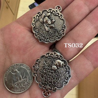 Tibetan Silver Charm / Bead (TS032)