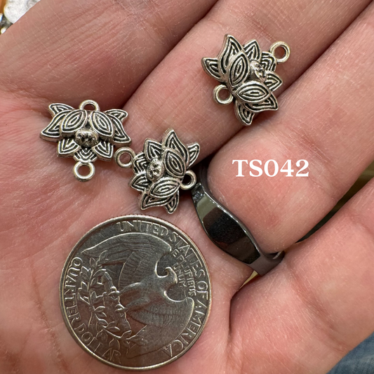 Tibetan Silver Charm / Bead (TS042)