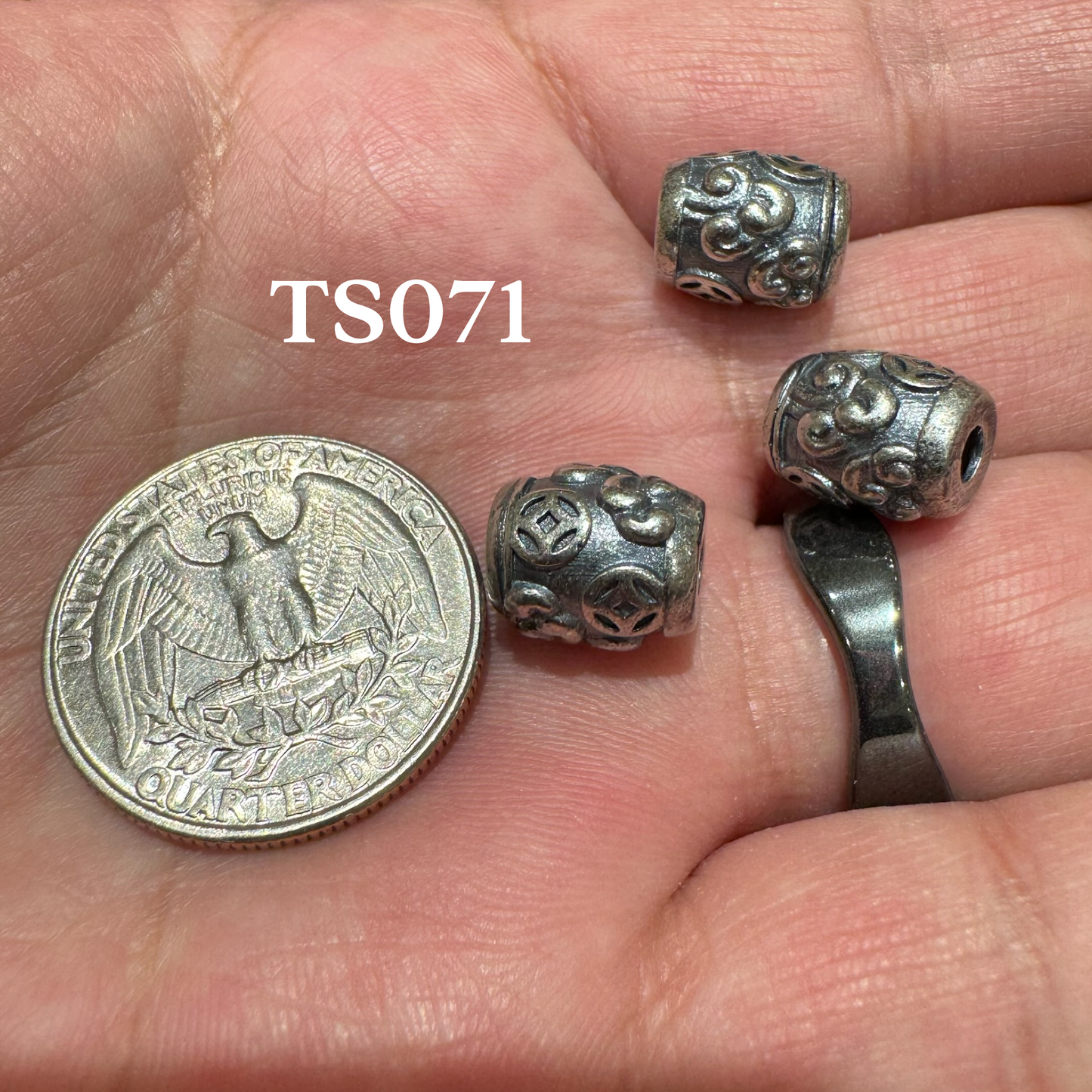 Tibetan Silver Charm / Bead (TS071)