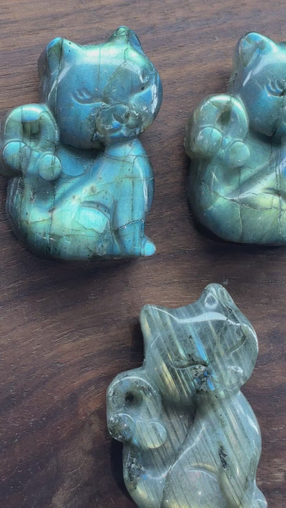 Labradorite Carving - Cat - Flatback