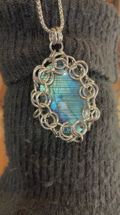 Stainless Steel Chainmail Labradorite Pendant