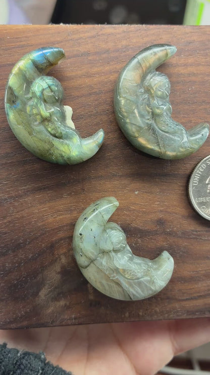 Labradorite Carving - Mermaid Moon - Flatback